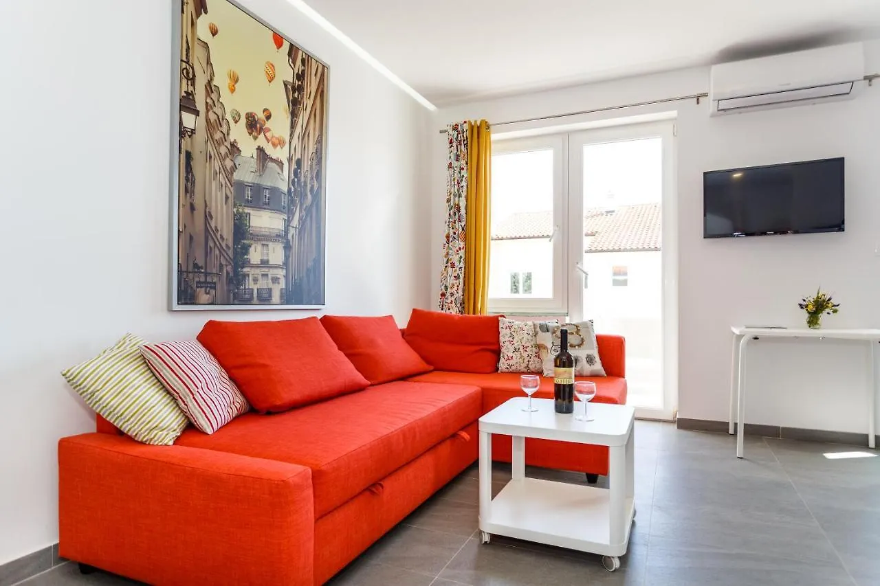 Golden Island Apartments Krk Town 0*,