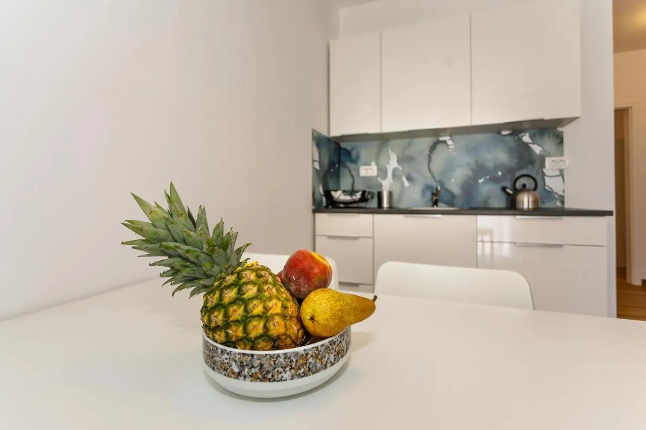 Golden Island Apartments Krk Town 0*,